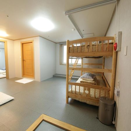 Hostel Mihojae Ciudad Metropolitana de Busan Habitación foto