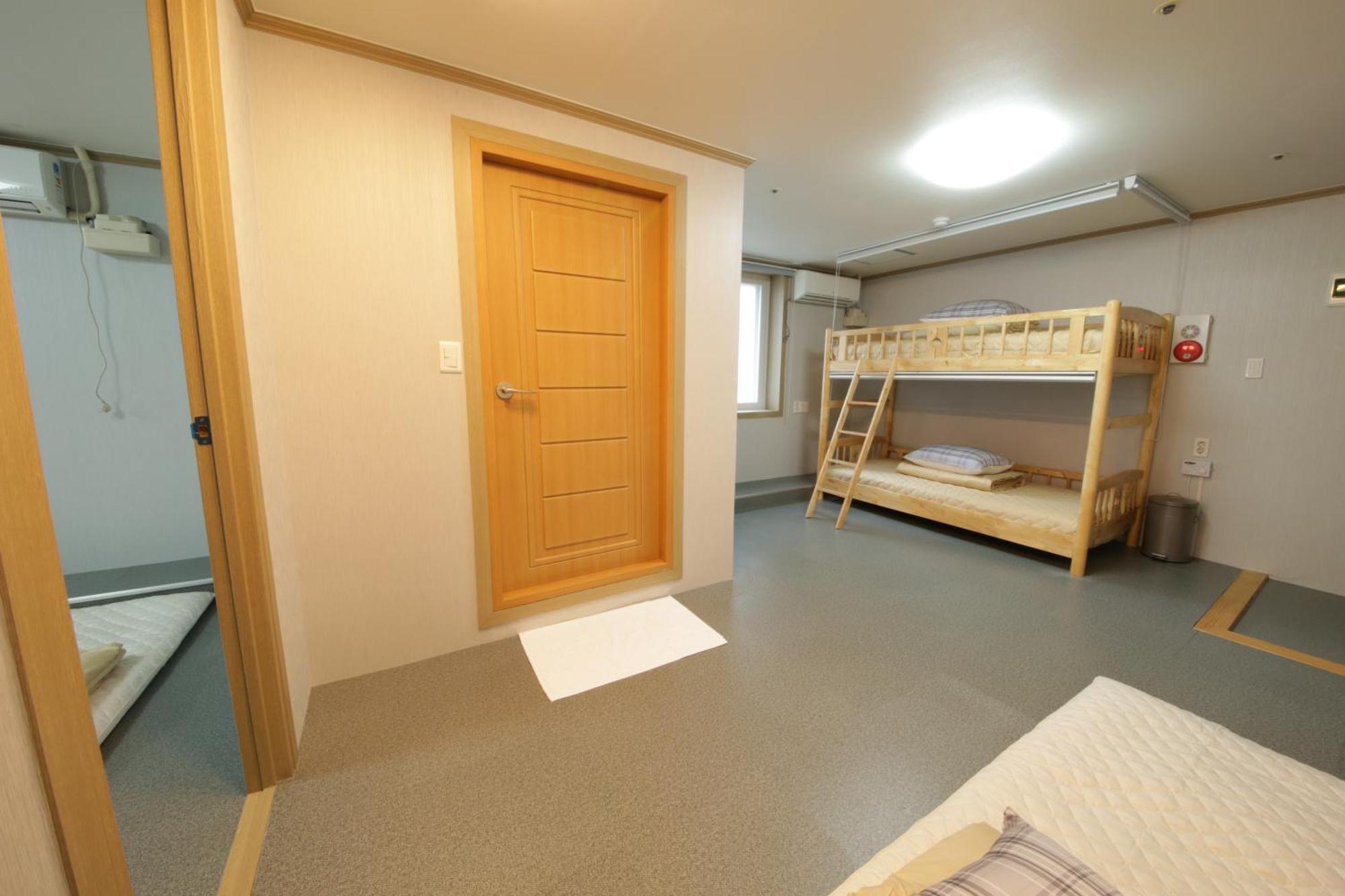 Hostel Mihojae Ciudad Metropolitana de Busan Habitación foto